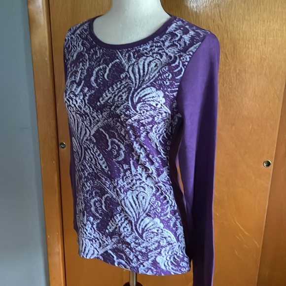 Tahari purple long sleeves top size S. Front design. Crew neckline - Picture 12 of 16
